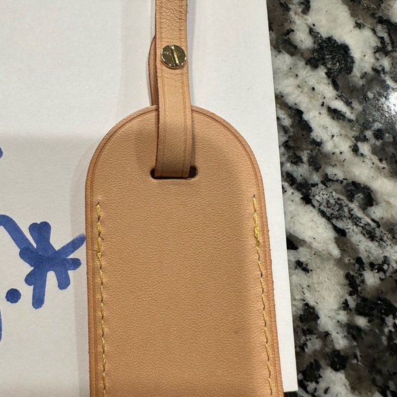 Louis Vuitton Beige Leather Luggage Tag - Picture 6 of 11